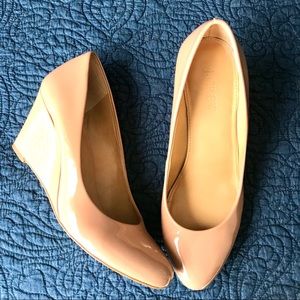J Crew Tan Patent Leather Wedge